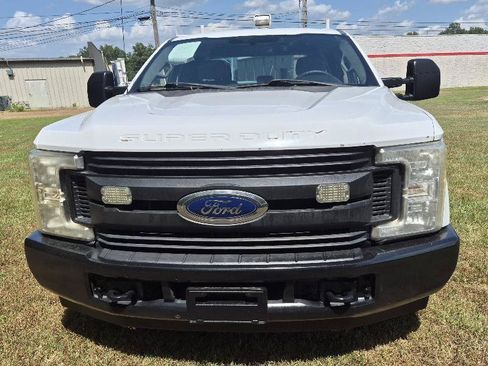 Used 2017 Ford F350 XL RWD image 4