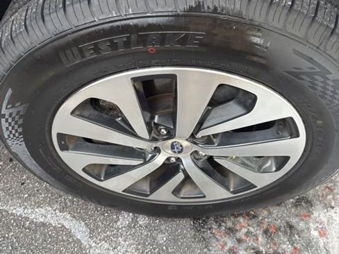 Used 2022 Subaru Outback Premium image 8