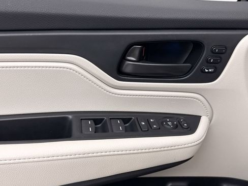 Used 2025 Honda Odyssey EX-L image 27