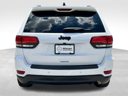 Used 2021 Jeep Grand Cherokee Freedom Edition RWD image 7