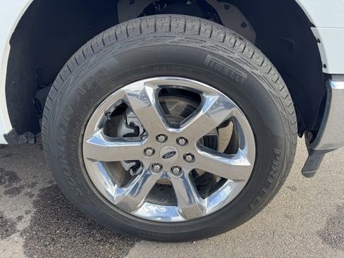 Used 2022 Ford F150 Lariat w/ Equipment Group 502A High image 9