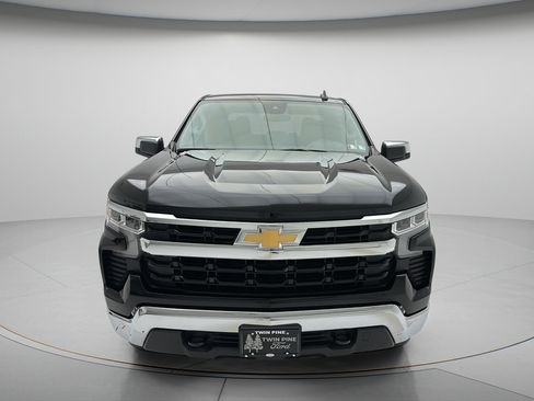 Used 2025 Chevrolet Silverado 1500 LT AWD/4WD image 2