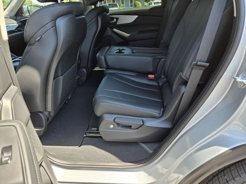 Used 2026 Acura MDX SH-AWD image 13