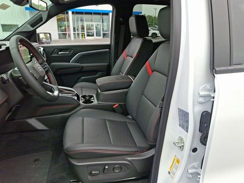 New 2025 Chevrolet Colorado Z71 w/ Midnight Edition image 10