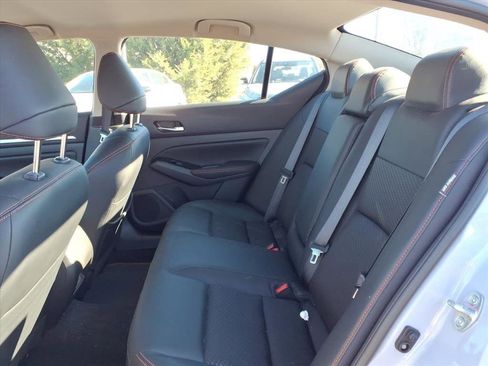 Used 2024 Nissan Altima 2.5 SR image 5