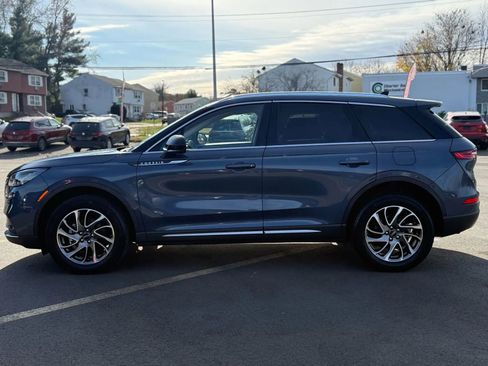 Used 2022 Lincoln Corsair AWD w/ Equipment Group 101A image 6