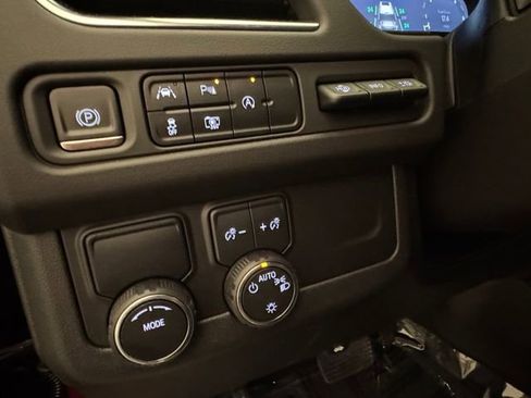 Used 2023 Chevrolet Tahoe High Country image 6