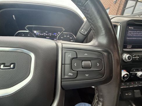 Used 2023 GMC Sierra 2500 Denali w/ Denali Ultimate Package AWD/4WD image 12