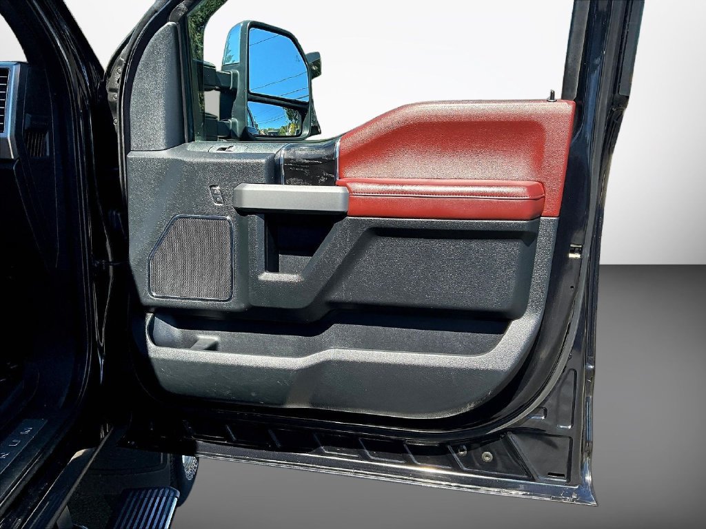 Used 2019 Ford F350 Platinum w/ FX4 Off-Road Package AWD/4WD image 28