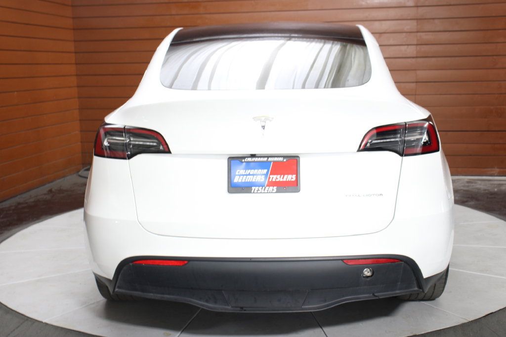 Used 2023 Tesla Model Y Long Range AWD/4WD image 23