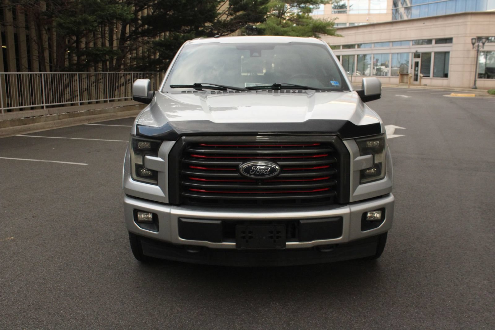 Used 2017 Ford F150 Lariat w/ Equipment Group 502A Luxury AWD/4WD image 3