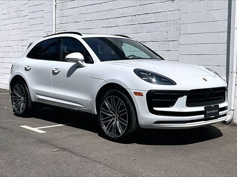 Certified 2025 Porsche Macan S AWD/4WD image 7