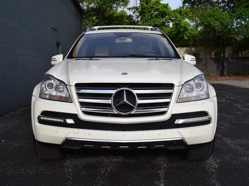 Used 2011 Mercedes-Benz GL 550 4MATIC image 11