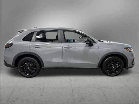 Used 2025 Honda HR-V Sport image 7