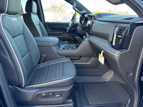 New 2026 GMC Sierra 2500 AT4X image 16