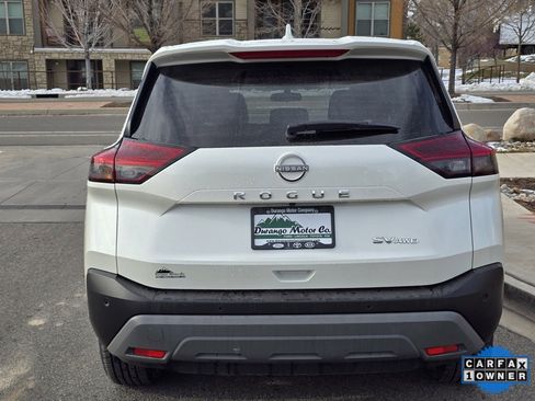 Used 2023 Nissan Rogue SV image 11