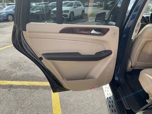 Used 2018 Mercedes-Benz GLS 450 4MATIC image 33