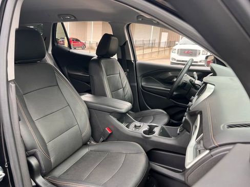 Used 2021 GMC Terrain SLT w/ Elevation Edition image 32