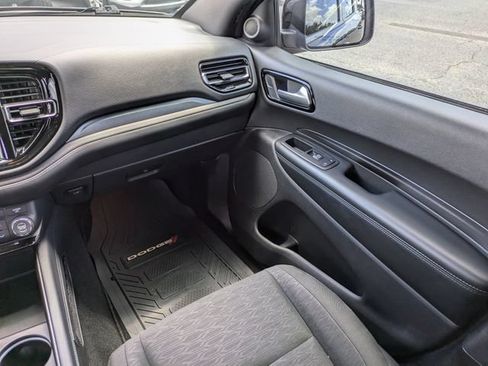 Used 2024 Dodge Durango SXT w/ SXT Blacktop Group AWD/4WD image 17