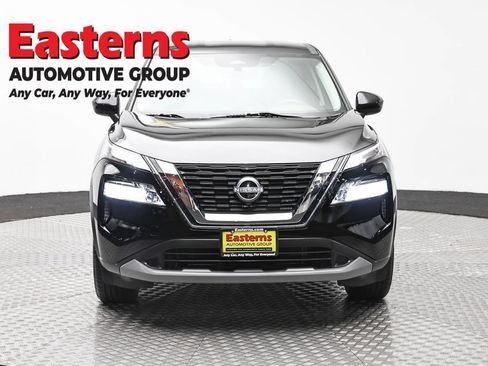 Used 2023 Nissan Rogue SV AWD/4WD image 2