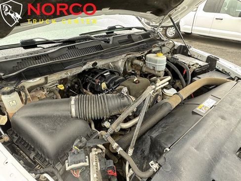 Used 2018 RAM 3500 Tradesman w/ Chrome Appearance Group image 29