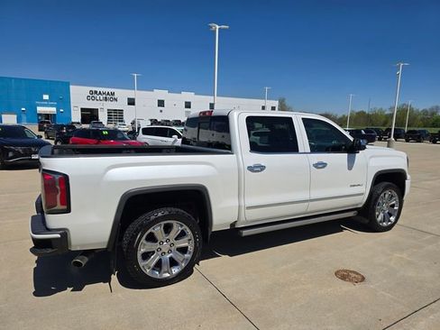 Used 2018 GMC Sierra 1500 Denali w/ Denali Ultimate Package AWD/4WD image 13