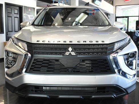 New 2026 Mitsubishi Eclipse Cross ES AWD/4WD image 2