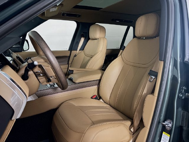 New 2026 Land Rover Range Rover Long Wheelbase SE AWD/4WD image 21