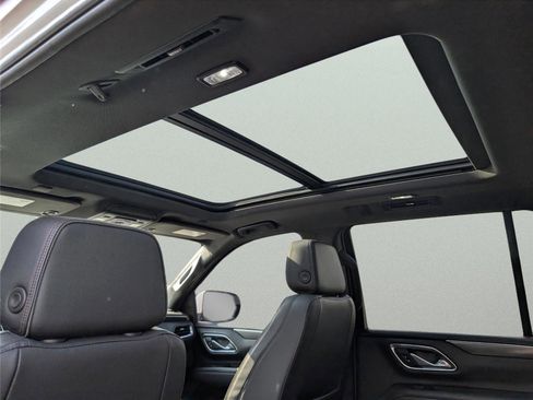 Used 2023 Chevrolet Tahoe RST image 32