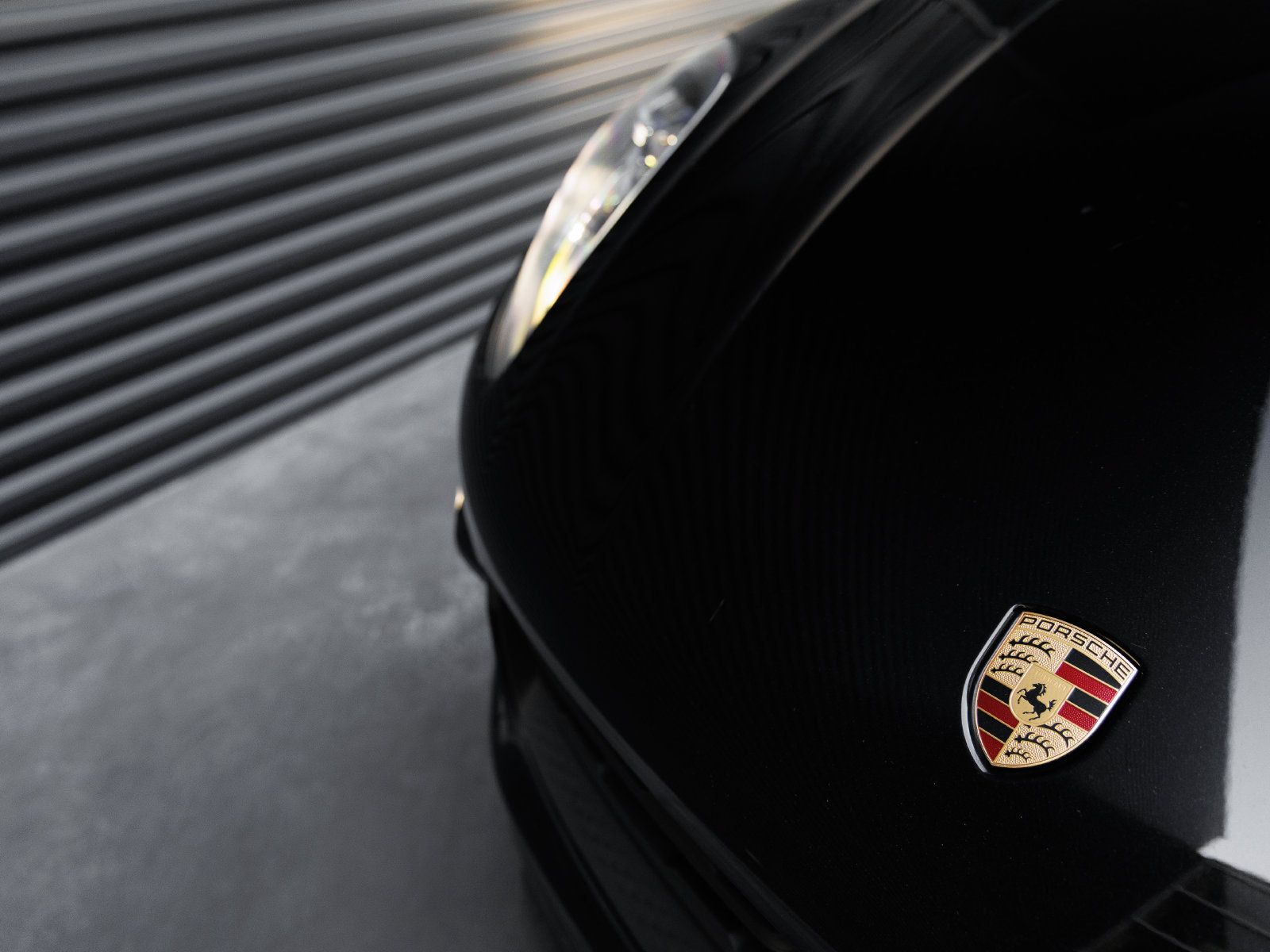 Used 2023 Porsche Macan AWD/4WD image 37