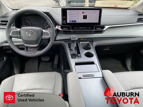Certified 2025 Toyota Sienna XLE AWD/4WD image 30