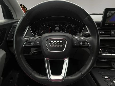 Used 2019 Audi Q5 2.0T Premium w/ Convenience Package AWD/4WD image 32