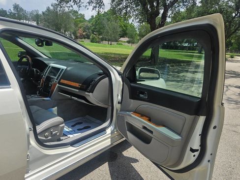 Used 2009 Cadillac STS V8 image 26