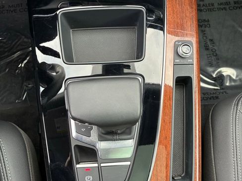 Used 2023 Audi Q5 2.0T Premium w/ Convenience Package image 34