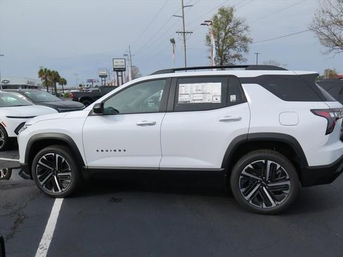 New 2026 Chevrolet Equinox RS image 6