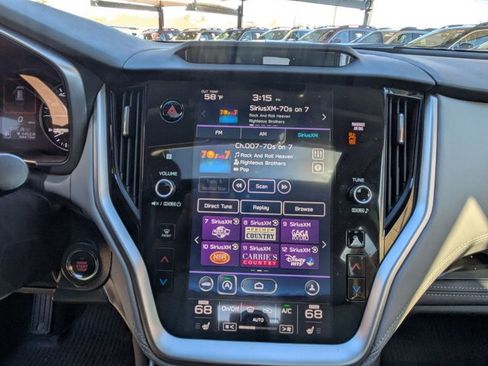 Used 2020 Subaru Outback Limited image 15