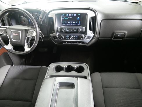 Used 2017 GMC Sierra 1500 SLE w/ SLE Value Package image 10