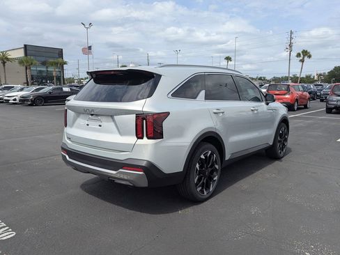 New 2026 Kia Sorento EX FWD image 7