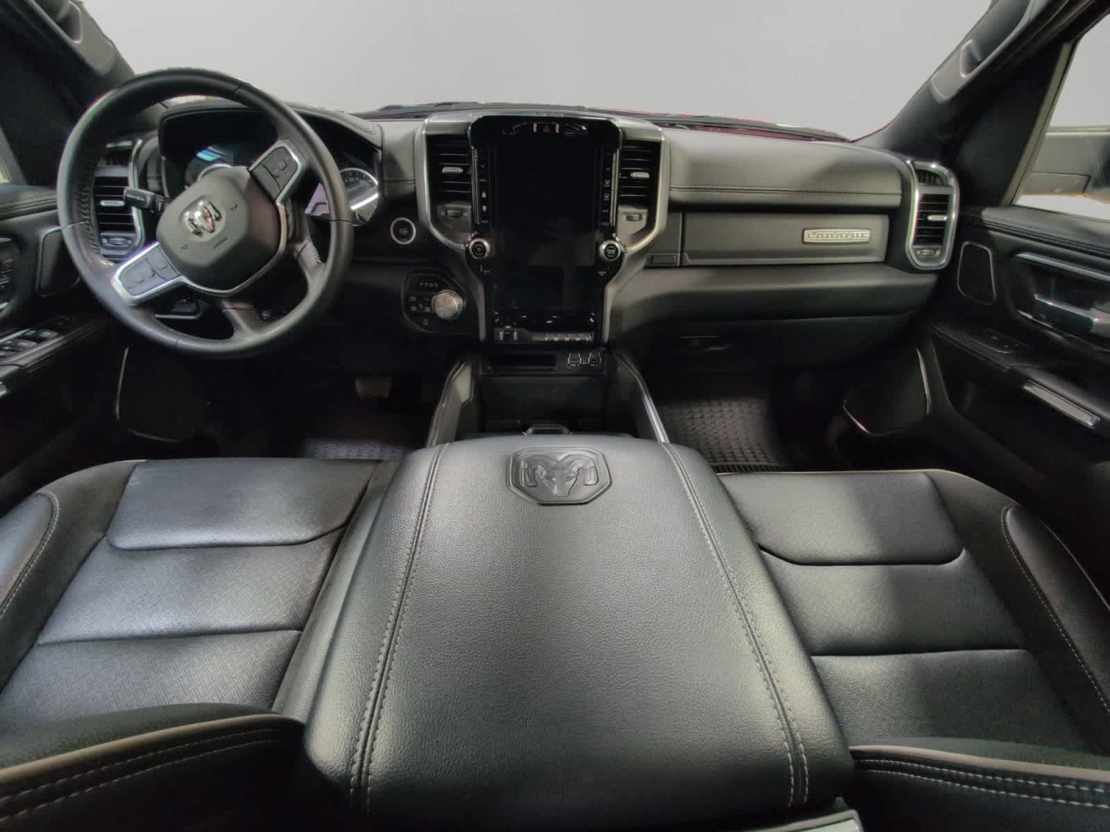 Used 2024 RAM 1500 Laramie AWD/4WD image 10