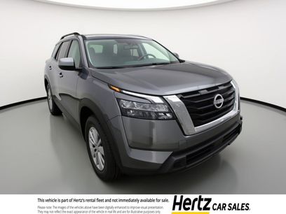 Used 2025 Nissan Pathfinder SV
