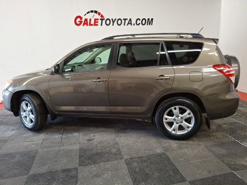 Used 2011 Toyota RAV4 4WD w/ Upgrade Value Pkg image 7