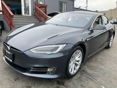 Used 2019 Tesla Model S Standard Range AWD/4WD image 93