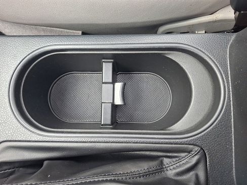 Used 2015 Subaru Forester 2.5i Limited w/ Popular Package #2 image 24