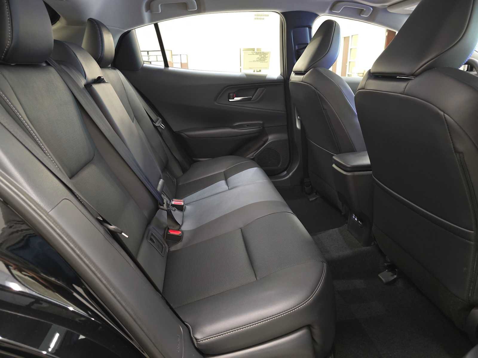 New 2027 Toyota Prius Plug-In Hybrid FWD image 25