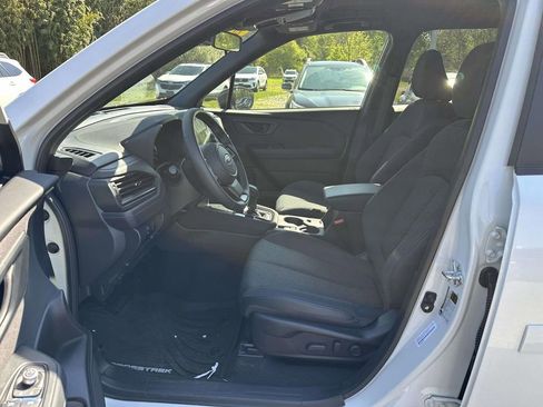 Certified 2025 Subaru Forester Premium AWD/4WD image 15