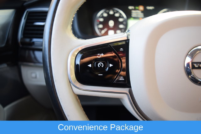 Used 2017 Volvo XC90 T6 Momentum w/ Vision Package AWD/4WD image 6