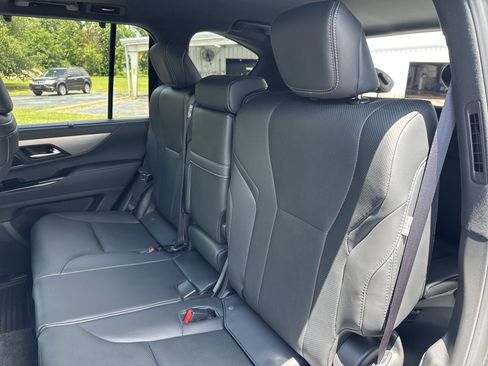 Used 2025 Lexus LX 700h F Sport image 26