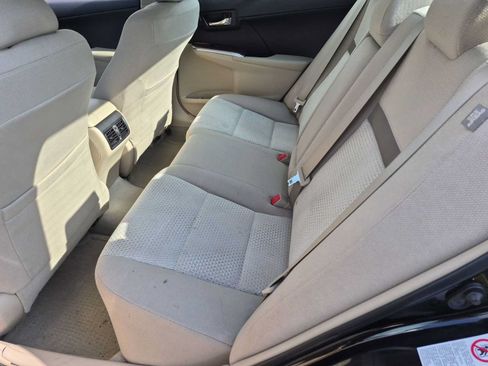 Used 2014 Toyota Camry XLE w/ Convenience Package FWD image 19
