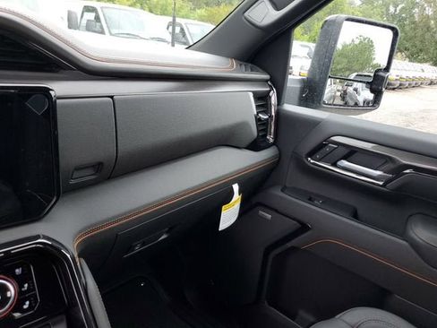 New 2026 GMC Sierra 3500 AT4 w/ AT4 Premium Plus Package AWD/4WD image 27