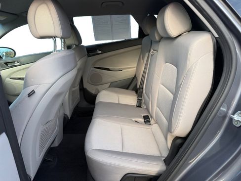 Used 2016 Hyundai Tucson SE w/ Option Group 02 image 16